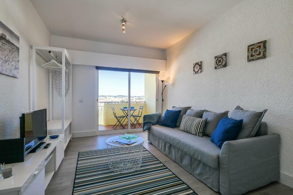 Appartement Cozy Studio With Balcony And Beautiful View à Cascais Extérieur photo